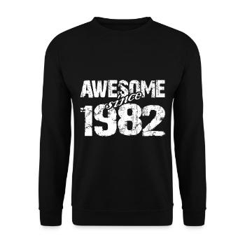 Geboren 1982 seit 1982 aussergewöhnlich - Unisex Pullover - Schwarz - Vorne - Alina (178cm) & Michal (187cm)