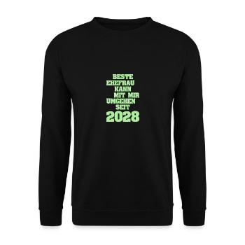 Frau Jahr2028 - Unisex Pullover - Schwarz - Vorne - Alina (178cm) & Michal (187cm)