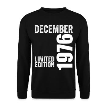 Cadeau Anniversaire Rétro - Décembre 1976 - Sweat-shirt Unisexe - noir - Devant - Alina (178cm) & Michal (187cm)
