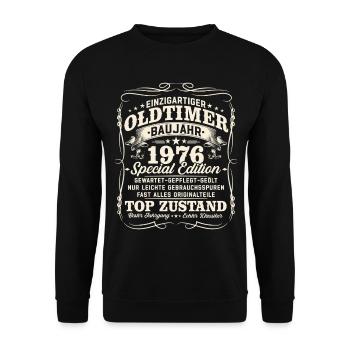 Vintage car 1976 year of construction 50th birthday gift - Unisex Sweatshirt - black - Front - Alina (178cm) & Michal (187cm)