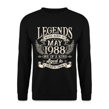Les légendes sont nées en mai 1988 - Sweat-shirt Unisexe - noir - Devant - Alina (178cm) & Michal (187cm)