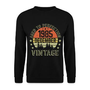 Retro Birthday Gift - Born In December 1985 - Unisex Sweatshirt - black - Front - Alina (178cm) & Michal (187cm)