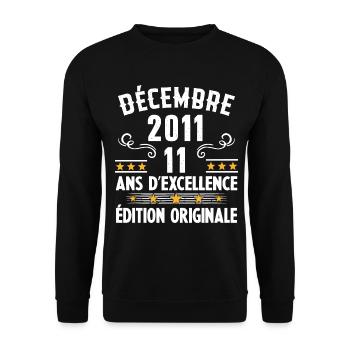 11 Ans Anniversaire Vintage Né(e) en Décembre 2011 - Sweat-shirt Unisexe - noir - Devant - Alina (178cm) & Michal (187cm)