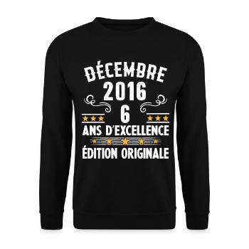 6 Ans Anniversaire Vintage Né(e) en Décembre 2016 - Sweat-shirt Unisexe - noir - Devant - Alina (178cm) & Michal (187cm)