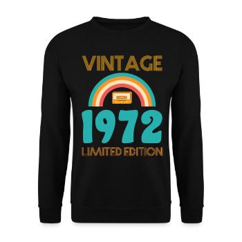 Jahrgang 1972 T-Shirt - Unisex Pullover - Schwarz - Vorne - Alina (178cm) & Michal (187cm)