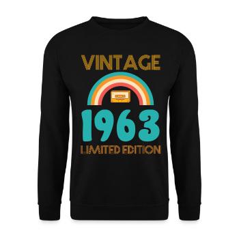 Retro Classic 1963 - Unisex Pullover - Schwarz - Vorne - Alina (178cm) & Michal (187cm)