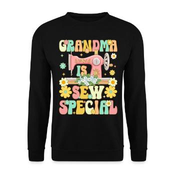 Groovy Sewing Oma Weiblich Sewer - Unisex Pullover - Schwarz - Vorne - Alina (178cm) & Michal (187cm)