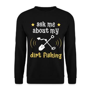 Frag mich nach meinem Dirt Fishing - Unisex Pullover - Schwarz - Vorne - Alina (178cm) & Michal (187cm)