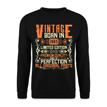 1985 Born in 1985 - Built in 1985 Birthday in 1985 - Unisex Sweatshirt - black - Front - Alina (178cm) & Michal (187cm)
