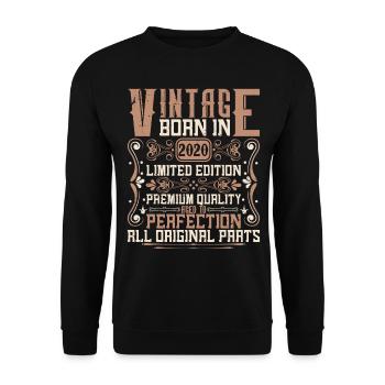 2020 Birthday Vintage 2020 Born Vintage 2020 - Unisex Sweatshirt - black - Front - Alina (178cm) & Michal (187cm)