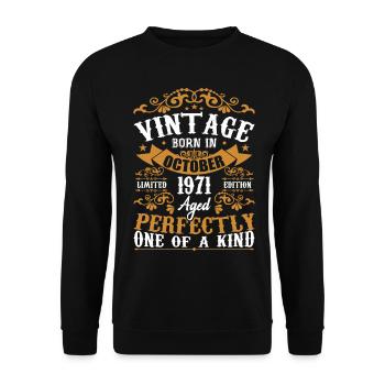 1971 Retro 1971 Octobre Anniversaire Octobre 1971 - Sweat-shirt Unisexe - noir - Devant - Alina (178cm) & Michal (187cm)