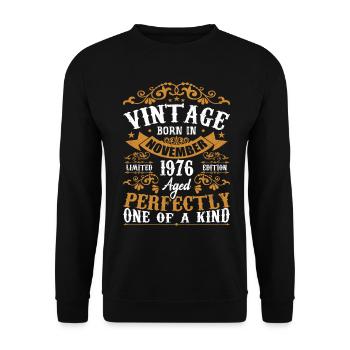 Vintage November 1976 Anniversary November 1976 - Unisex Sweatshirt - black - Front - Alina (178cm) & Michal (187cm)