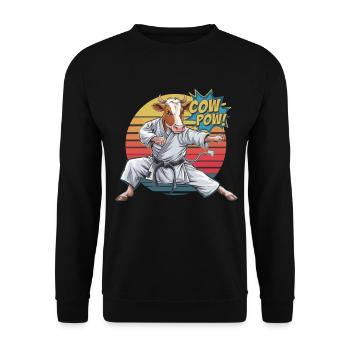 Lustige Kuh macht Karate Judo Selbstverteidigung - Unisex Pullover - Schwarz - Vorne - Alina (178cm) & Michal (187cm)