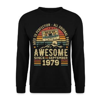 Birthday September 1979 Vintage September 1979 - Unisex Sweatshirt - black - Front - Alina (178cm) & Michal (187cm)