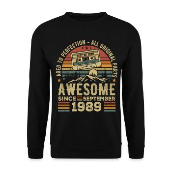 Birthday September 1989 Vintage September 1989 - Unisex Sweatshirt - black - Front - Alina (178cm) & Michal (187cm)