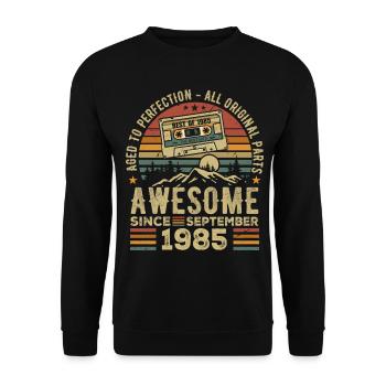 Birthday September 1985 Vintage September 1985 - Unisex Sweatshirt - black - Front - Alina (178cm) & Michal (187cm)