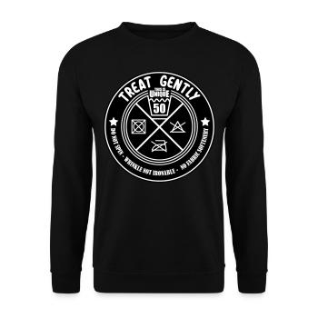 Farben änderbar | Schonend Behandeln 50.Geburtstag - Unisex Pullover - Schwarz - Vorne - Alina (178cm) & Michal (187cm)