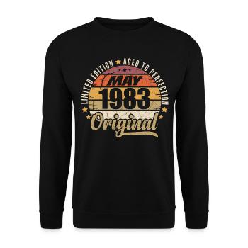 Vintage Design May 1983 Limited Edition May 1983 - Unisex Sweatshirt - black - Front - Alina (178cm) & Michal (187cm)
