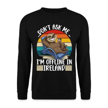 Ireland Vacation Travel Sloth - Unisex Sweatshirt - black - Front - Alina (178cm) & Michal (187cm)