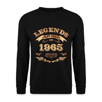 Legends are born in 1965 - Unisex Sweatshirt - black - Front - Alina (178cm) & Michal (187cm)