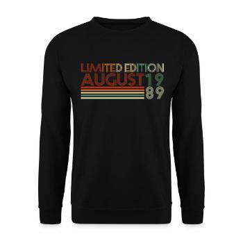 33. Geburtstag August Jahrgang 1989 Geschenkidee - Unisex Pullover - Schwarz - Vorne - Alina (178cm) & Michal (187cm)