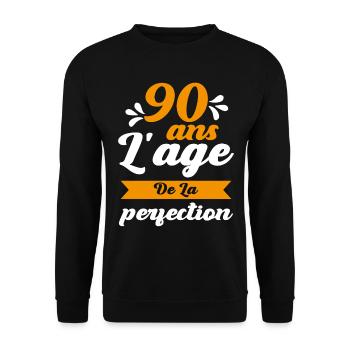 Anniversaire 90 ans - 90 Ans âge de la perfection - Sweat-shirt Unisexe - noir - Devant - Alina (178cm) & Michal (187cm)