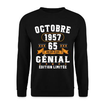 65 Ans Anniversaire Vintage Né(e) en Octobre 1957 - Sweat-shirt Unisexe - noir - Devant - Alina (178cm) & Michal (187cm)