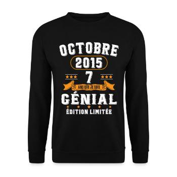 7 Ans Anniversaire Vintage Né(e) en Octobre 2015 - Sweat-shirt Unisexe - noir - Devant - Alina (178cm) & Michal (187cm)