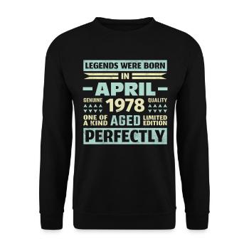 45th birthday April Vintage 1978 Vintage - Unisex Sweatshirt - black - Front - Alina (178cm) & Michal (187cm)