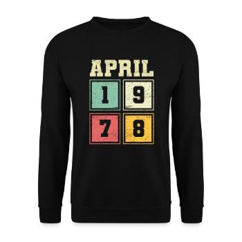 45th birthday April Vintage 1978 Vintage - Unisex Sweatshirt - black - Front - Alina (178cm) & Michal (187cm)