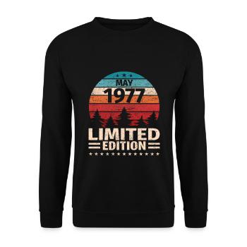 46ème anniversaire Mai Millésime 1977 Millésime - Sweat-shirt Unisexe - noir - Devant - Alina (178cm) & Michal (187cm)
