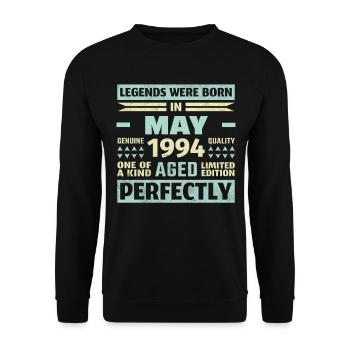 29th Birthday May Vintage 1994 Vintage - Unisex Sweatshirt - black - Front - Alina (178cm) & Michal (187cm)