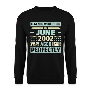 21. Geburtstag Juni Jahrgang 2002 Vintage - Unisex Pullover - Schwarz - Vorne - Alina (178cm) & Michal (187cm)