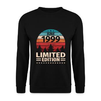 24th Birthday June Vintage 1999 Vintage - Unisex Sweatshirt - black - Front - Alina (178cm) & Michal (187cm)