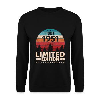 72. Geburtstag Juni Jahrgang 1951 Vintage - Unisex Pullover - Schwarz - Vorne - Alina (178cm) & Michal (187cm)