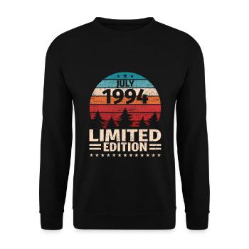 29. Geburtstag Juli Jahrgang 1994 Vintage - Unisex Pullover - Schwarz - Vorne - Alina (178cm) & Michal (187cm)