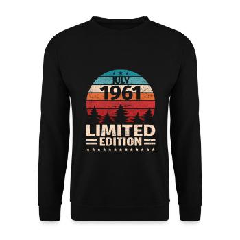62. Geburtstag Juli Jahrgang 1961 Vintage - Unisex Pullover - Schwarz - Vorne - Alina (178cm) & Michal (187cm)