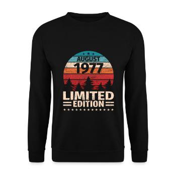 46ème anniversaire août millésime 1977 millésime - Sweat-shirt Unisexe - noir - Devant - Alina (178cm) & Michal (187cm)