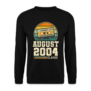 19th Birthday August Vintage 2004 Vintage - Unisex Sweatshirt - black - Front - Alina (178cm) & Michal (187cm)