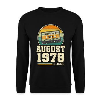 45th Birthday August Vintage 1978 Vintage - Unisex Sweatshirt - black - Front - Alina (178cm) & Michal (187cm)