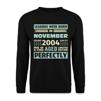 19th Birthday November Vintage 2004 Vintage - Unisex Sweatshirt - black - Front - Alina (178cm) & Michal (187cm)