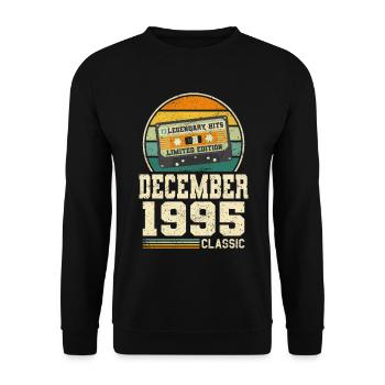 28th Birthday December Vintage 1995 Vintage - Unisex Sweatshirt - black - Front - Alina (178cm) & Michal (187cm)