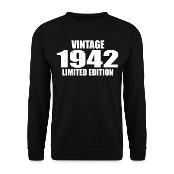 Vintage 1942 Birthday 1942 Retro 1942 - Unisex Sweatshirt - black - Front - Alina (178cm) & Michal (187cm)