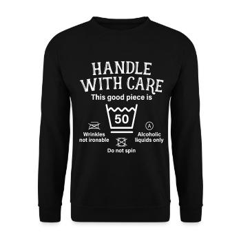 Handle With Care Fünfzig Geschenk 50. Geburtstag - Unisex Pullover - Schwarz - Vorne - Alina (178cm) & Michal (187cm)