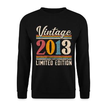 2013 Année de naissance Vintage Retro Vintage - Sweat-shirt Unisexe - noir - Devant - Alina (178cm) & Michal (187cm)