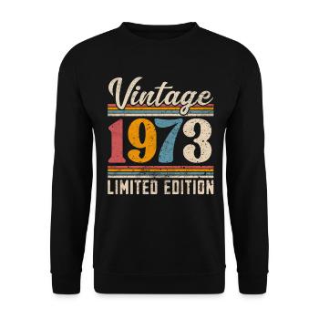 1973 Geburtsjahr Jahrgang Retro Vintage - Unisex Pullover - Schwarz - Vorne - Alina (178cm) & Michal (187cm)