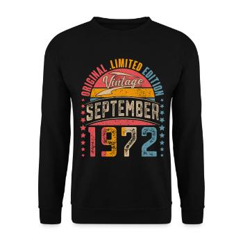 1972 September Jahrgang 50. Geburtstag Vintage - Unisex Pullover - Schwarz - Vorne - Alina (178cm) & Michal (187cm)