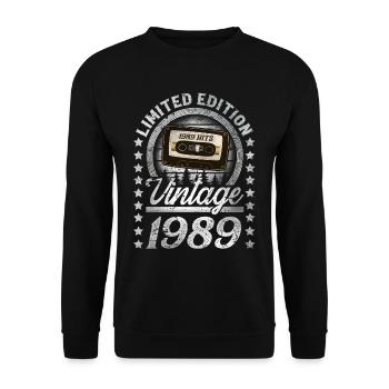 1989 Year of birth Year of construction Birthday Vintage - Unisex Sweatshirt - black - Front - Alina (178cm) & Michal (187cm)