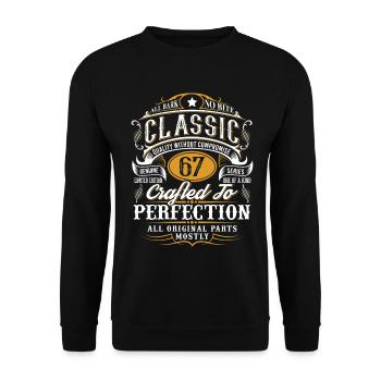 67. Geburtstag - Unisex Pullover - Schwarz - Vorne - Alina (178cm) & Michal (187cm)