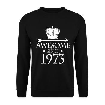 Fantastique depuis 1973 - né en 1973 - Sweat-shirt Unisexe - noir - Devant - Alina (178cm) & Michal (187cm)